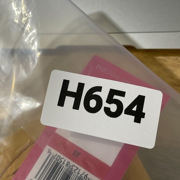 NEW Vince Camuto Womens XS V-Neck Flutter-Sleeve Golden Yellow Blouse Sheer - Picture 9 of 9